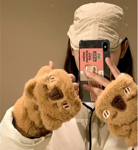 Adult Thick Plush Capybara Gloves – Convertible Fingerless Mittens with Blushing Face
