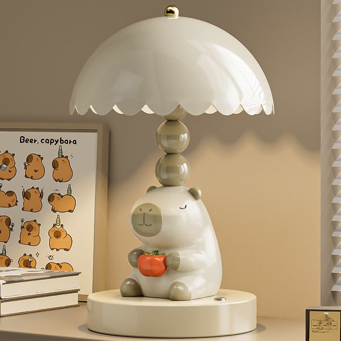 Capybara Table Lamp
